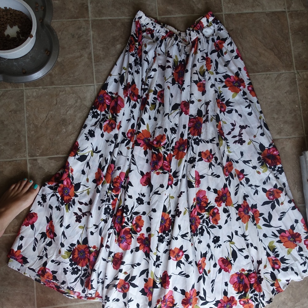 Bohemian long skirt in